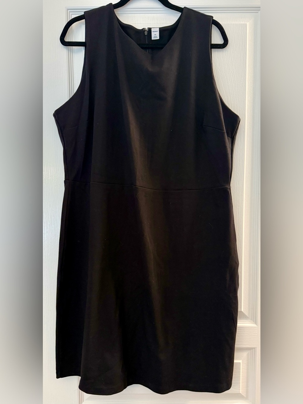 Old Navy Black Sleeveless Shift Dress
